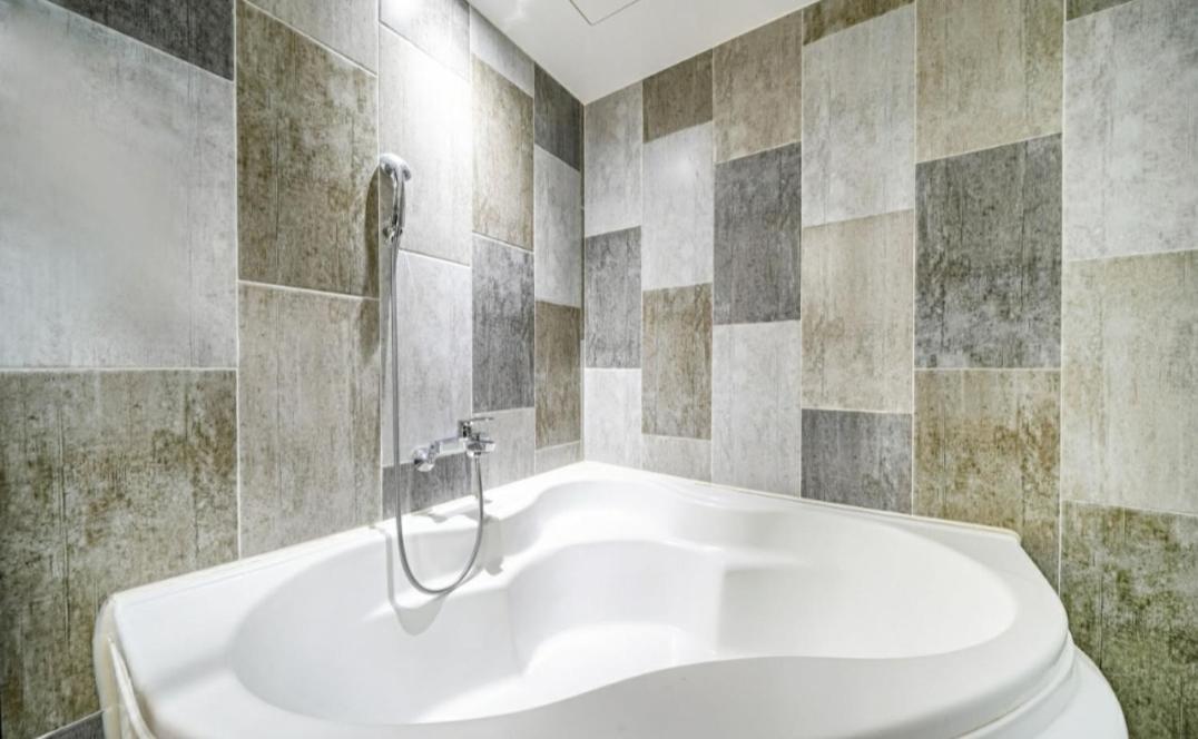 Hotel The May Пусан Екстериор снимка